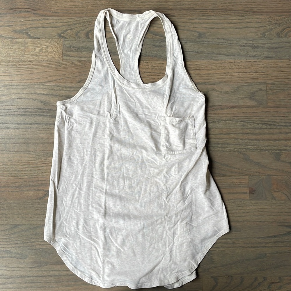 Lululemon tank